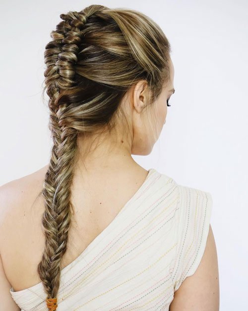 Cute-Fishtail-Braids-For-Bridesmaids