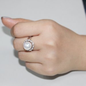 White Cubic Zirconia Pearl Silver Ring for Woman