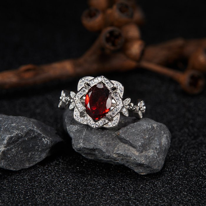 Classic Pyrope Garnet Ring